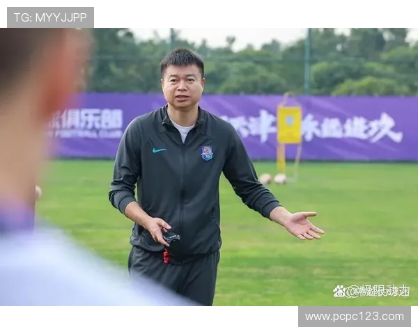 热身赛惊现大规模冲突 五名球员被直接罚下场局势一度失控 热身赛惊现大规模冲突 五名球员被直接罚下场局势一度失控